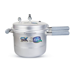 Cool Aswad Pressure Cooker with Grey Easy Grip Handles